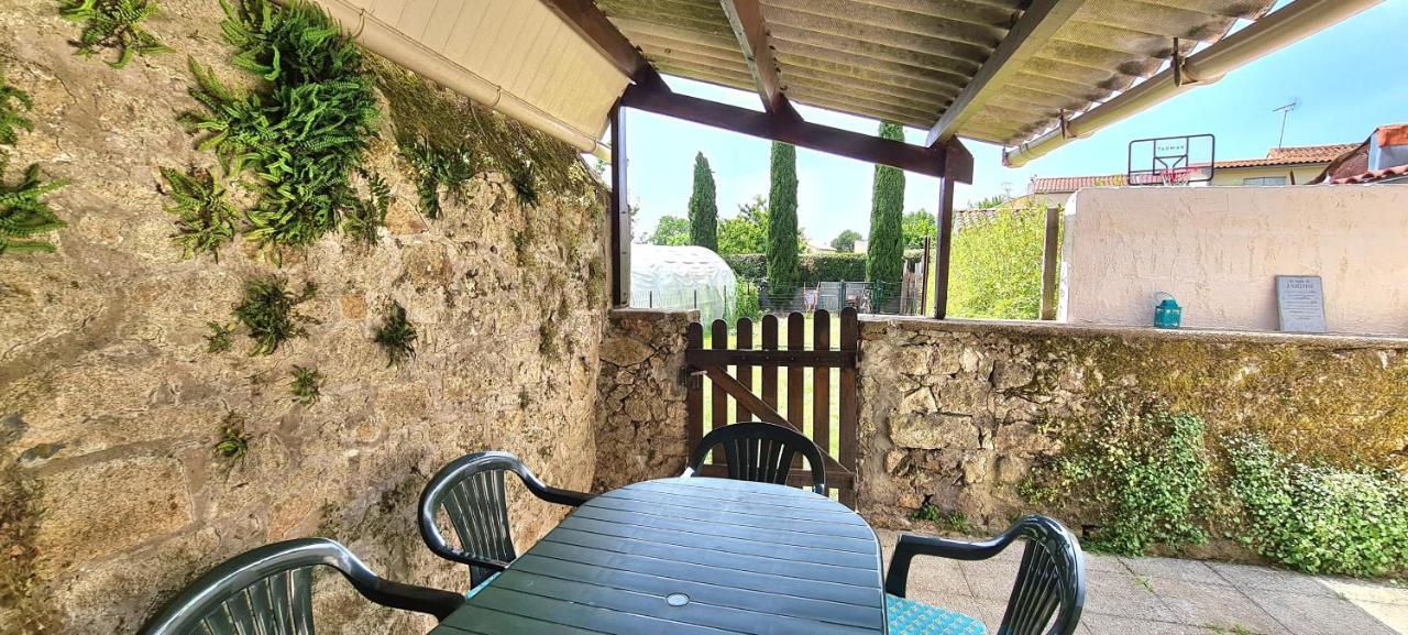 Gite La Libellule 4 Couchages 15 Min Du Puy Du Fou Saint-Amand-sur-Sevre Exteriör bild